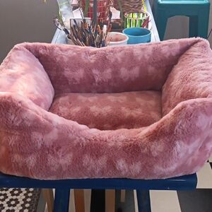 Plush Pink Pet Bed